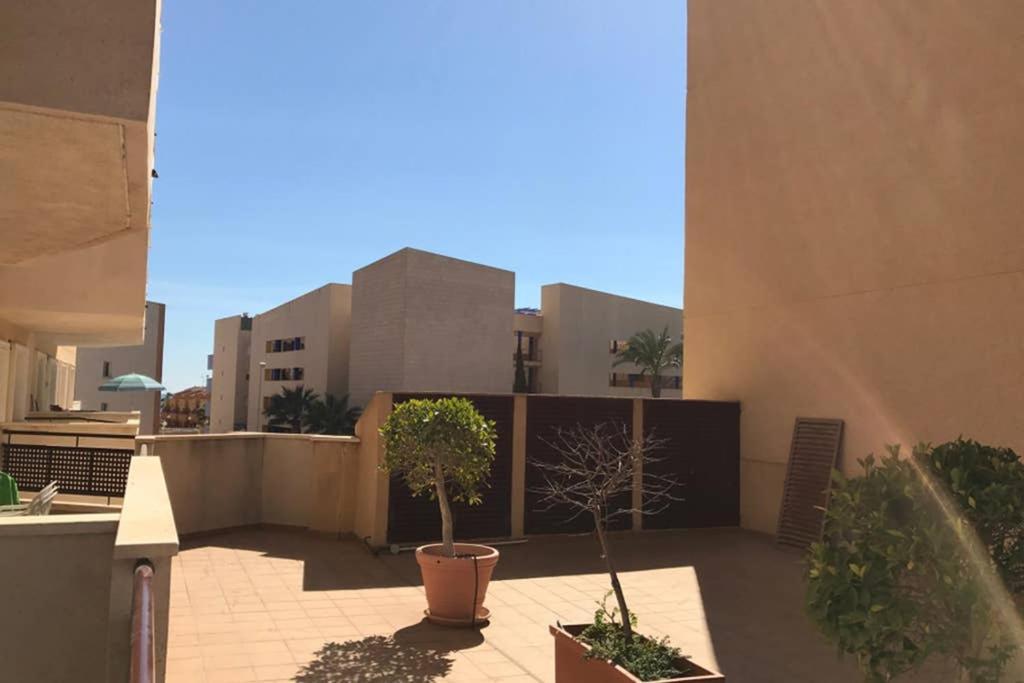Lovely Apartment In Cabo Roig Near Beach Orihuela Exterior foto